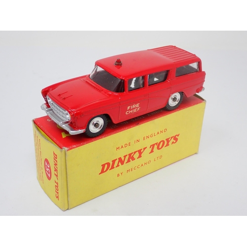 1220 - A boxed Dinky Toys No.257 Canadian Fire Chief's Car