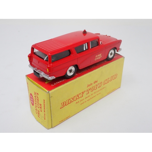 1220 - A boxed Dinky Toys No.257 Canadian Fire Chief's Car