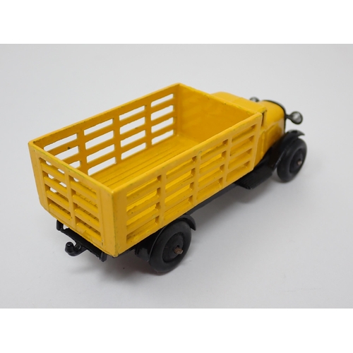 1226 - A Dinky Toys 25F yellow Produce Wagon