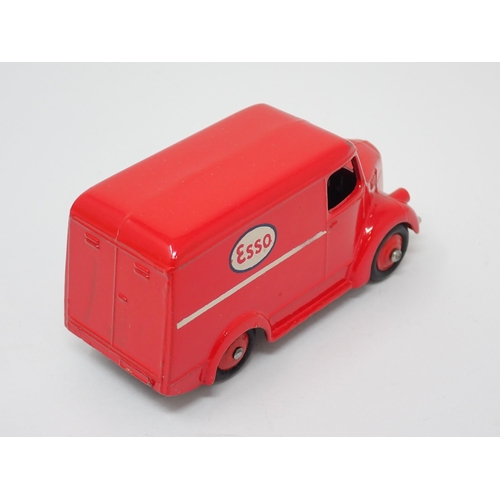 1229 - A Dinky Toys No.31A Trade Box containing one Esso Trojan Van