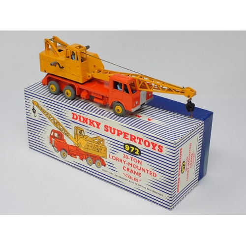 1251 - A boxed Dinky Toys No.972 20-ton Lorry Mounted Crane with insert