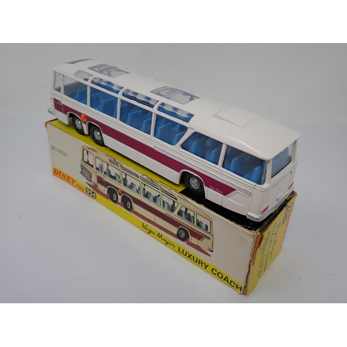 1252 - A boxed Dinky Toys No.954 Vega Major Luxury Coach