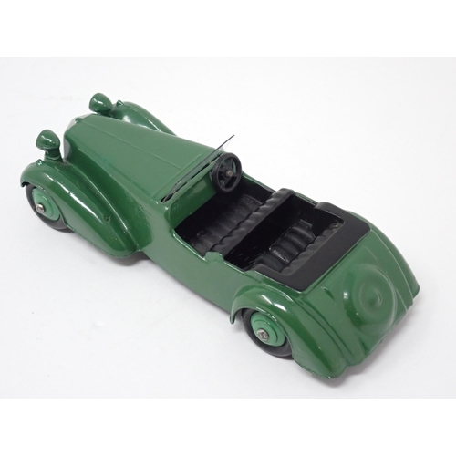 1265 - A Dinky Toys 38D green Alvis with green hubs