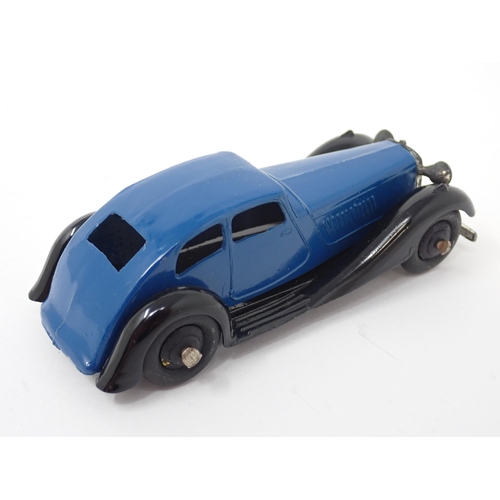 1267 - A rare Dinky Toys No.36D blue and black streamlined Rover