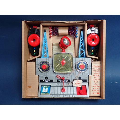 1289 - A boxed Merit Dan Dare Radio Station and a Bagatelle Board