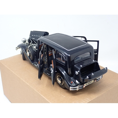 1303 - An unboxed 1:18 scale Ricko Horch 851 Pullman