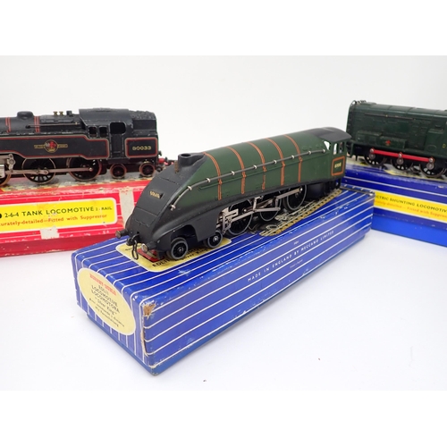 1333 - A boxed Hornby-Dublo 3-rail EDL11 'Silver King' Locomotive lacking tender, locomotive is very good c... 