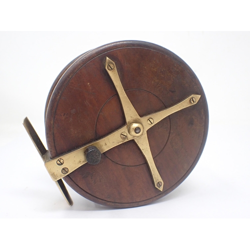 1607 - A Slater style wooden star back Fishing Reel