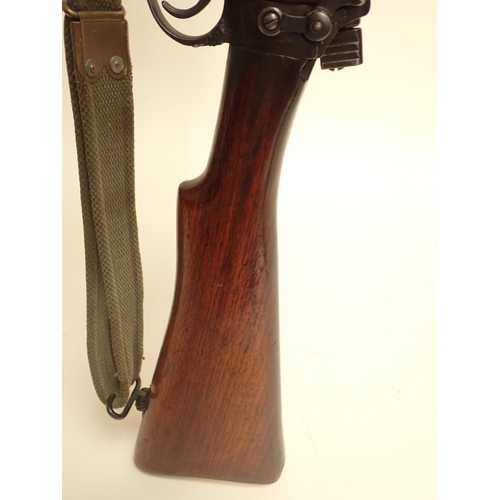 1463 - A de-activated short magazine Lee-Enfield Rifle Mk.III* dated 1915, complete with Boyonet, Sling and... 