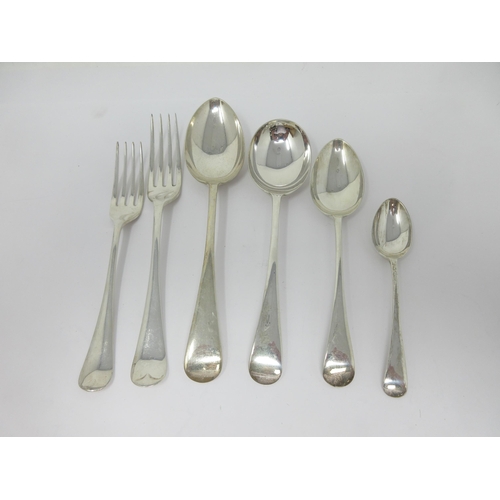 38 - A part Set of George V silver Cutlery, old English pattern, Sheffield 1935, viz: 6 Dinner and Desser... 