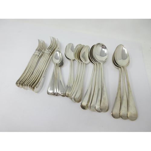 38 - A part Set of George V silver Cutlery, old English pattern, Sheffield 1935, viz: 6 Dinner and Desser... 