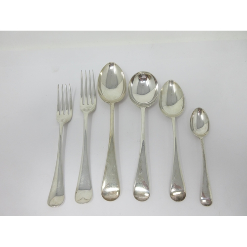 38 - A part Set of George V silver Cutlery, old English pattern, Sheffield 1935, viz: 6 Dinner and Desser... 