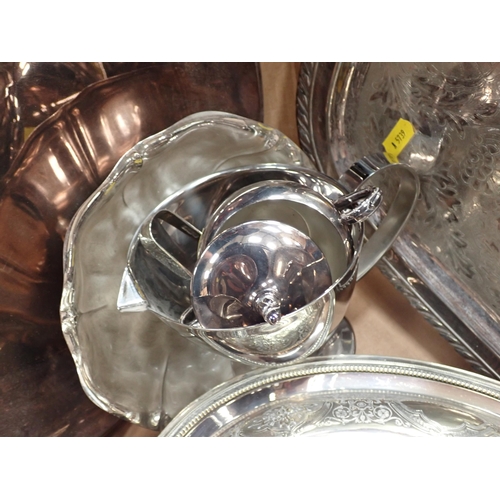 665 - A quantity of plated items including Entree Dish, trays, Toastrack, etc