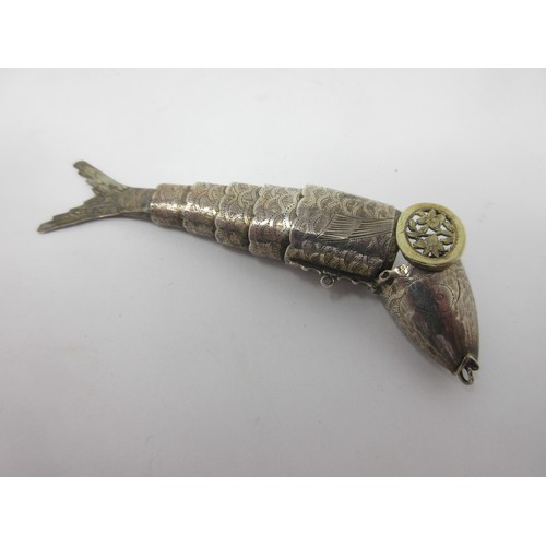 123 - A George III silver Vinaigrette in the form of an articulated fish, Birmingham 1817, maker: J. Willm... 