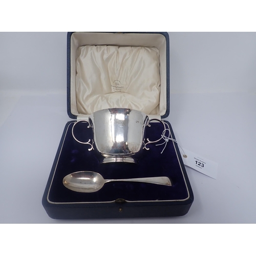 123 - A George V silver two-handled Christening Bowl and Spoon, London 1931, in case, maker: Mappin & Webb