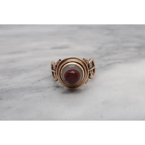 162 - An early 19th Century 'Eye' Agate Ring close-set red and grey cabochon to pierced band, ring size K