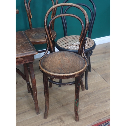 474 - An oak Desk and a bentwood cane seated Bedroom Chair