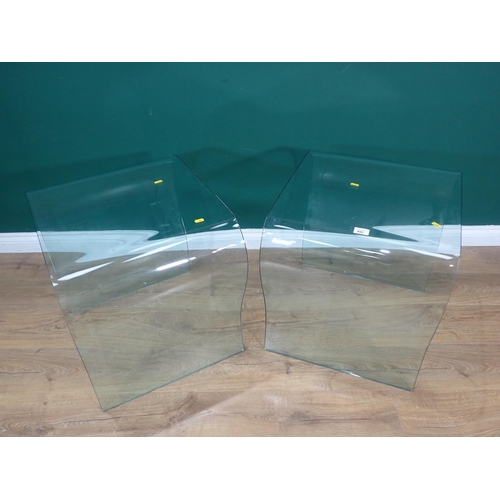 492 - A pair of modern shaped glass Coffee Tables 1ft 10in H x 1ft 8in W