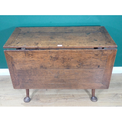 519 - An 18th Century and later oak dropleaf Dining Table on pad feet 3ft 3in W x 2ft 5in H