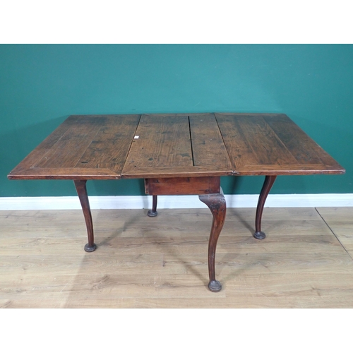 519 - An 18th Century and later oak dropleaf Dining Table on pad feet 3ft 3in W x 2ft 5in H