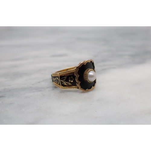 164 - A Victorian Mourning Ring set half pearl within black enamel in 18ct gold, ring size K 1/2, approx 4... 