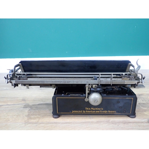 567 - A Royal No.6 flatbed Typewriter, Serial No.117010-6. The first mould of the Royal introduced in 1905