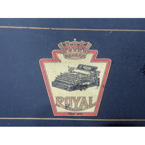 567 - A Royal No.6 flatbed Typewriter, Serial No.117010-6. The first mould of the Royal introduced in 1905