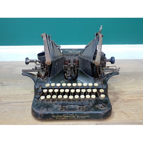 568 - An Oliver No.6 Typewriter c.1910-14, Serial No. 
D1561. Launched in 1894, manufacture of the Oliver ... 