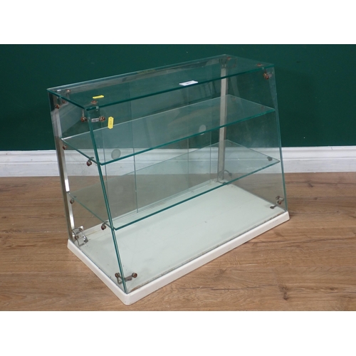 583 - A Seal Brand glass Counter Display Cabinet 2ft W x 1ft 7in H