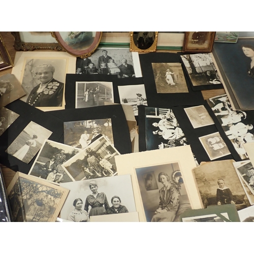 706 - A box of old Photographs and Albums