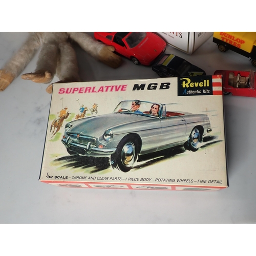 735 - A Revell MGB Kit and other diecast models