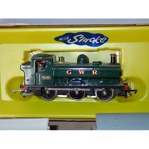 738 - A Hornby GWR Locomotive, Carriages and Rolling Stock