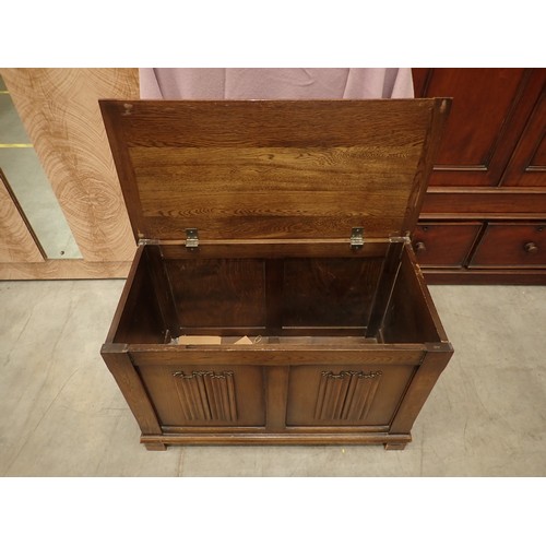 301A - An oak linenfold Blanket Chest