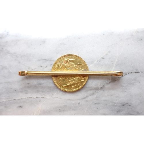 298 - A Victorian half Sovereign 1897 Bar Brooch, stamped 9ct, approx 5.70gms all in