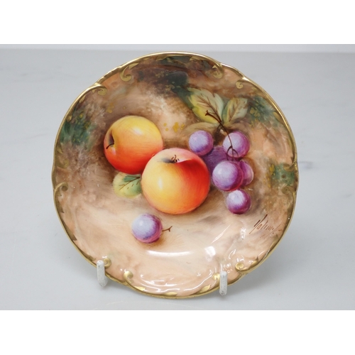 436 - A small pair of Royal Worcester circular Dishes painted still life of fruit, apples and grapes