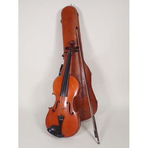 508 - A full size Violin with single perfling to the top and the two piece back with interior label 