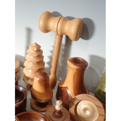 377 - A quantity of turned wooden items, barrel Taps, a Meerschaum Pipe, a Clay Pipe, etc