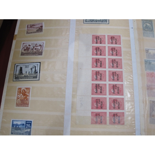 433 - A large All World Stamp Collection, mint/used, principally post 1940, contained in various albums, o... 