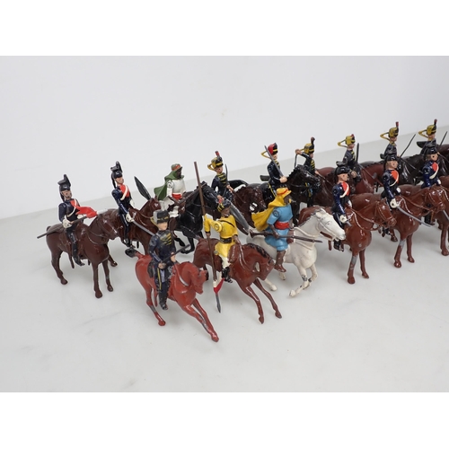 168 - Eighteen Britains Horse Artillery and Cavalry Figures, generally Ex