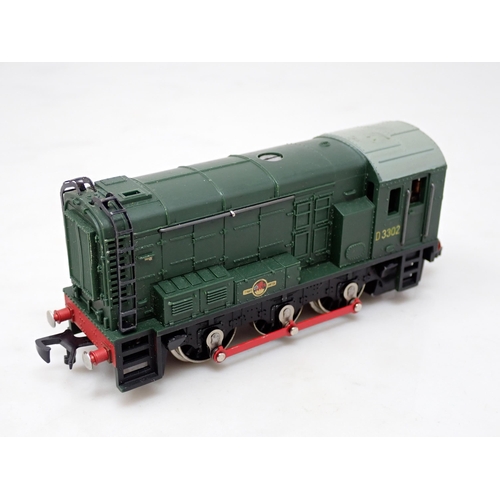 270 - A boxed Hornby-Dublo 2-rail No.2231 0-6-0 Diesel Shunter