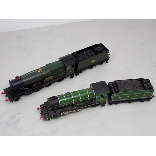 284 - Five unboxed Hornby 00 gauge Locomotives including 'Flying Scotsman', 'Sir Edward Elgar', 'Fitzwilli... 