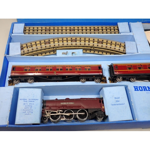 3 - Hornby-Dublo EDP2 ‘Duchess of Atholl’ Set, near mint and boxed
Set contents in near mint condition, ... 