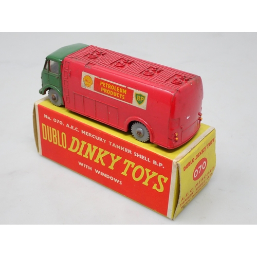 346 - A boxed Dublo Dinky Toys No.070 Mercury Shell Tanker