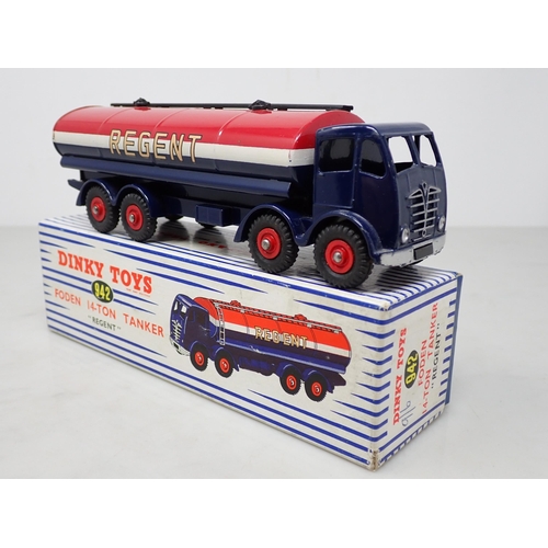 354 - A boxed Dinky Toys No.942 Foden 14-ton 'Regent' Tanker