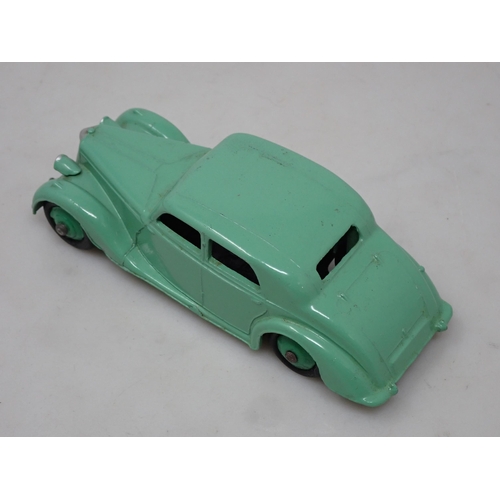 364 - An unboxed Dinky Toys No.40A pale green Riley