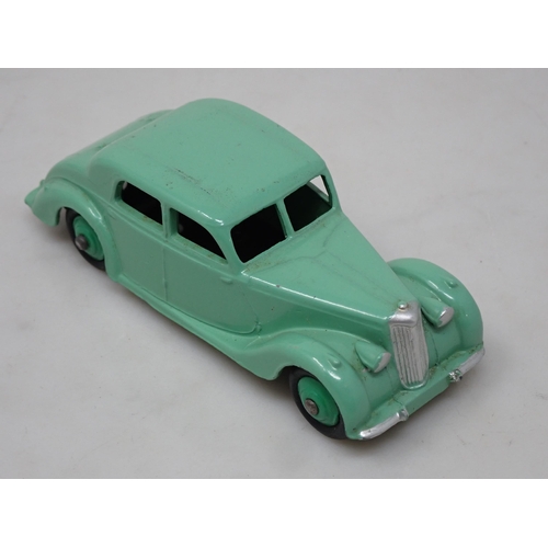 364 - An unboxed Dinky Toys No.40A pale green Riley