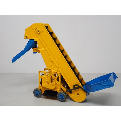 367 - A boxed Dinky Toys No.964 Elevator Loader with packing