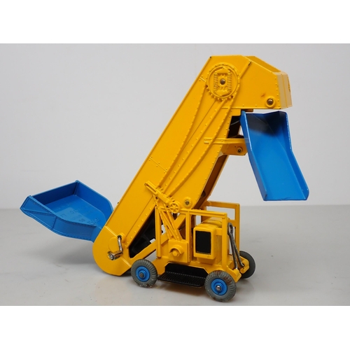 367 - A boxed Dinky Toys No.964 Elevator Loader with packing