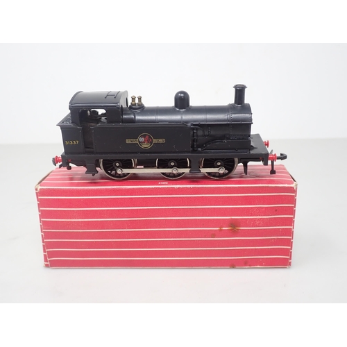 38 - Hornby-Dublo rare 2206 0-6-0 Tank, red plastic buffers, mint, boxed with literature
The black tank i... 