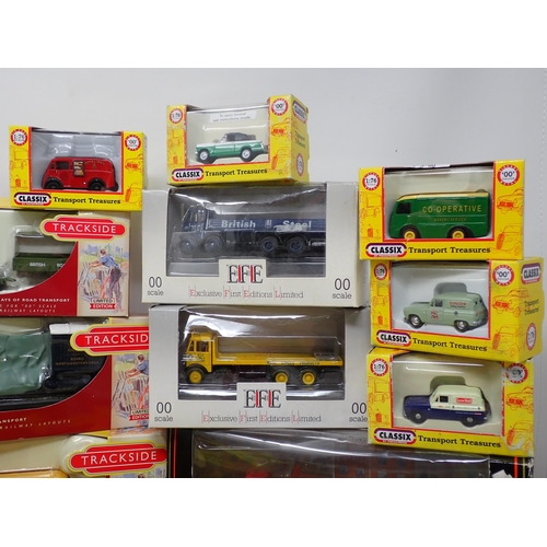 390 - Three boxed Lledo Trackside diecast Models, three boxed EFE Models, a boxed Cararama VW Bus and Cara... 